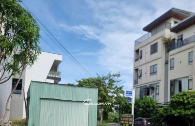 Cần Bán lô góc 2 mặt tiền đường Nguyễn Chơn và Hòa Phú 23, p Hòa Khánh, tp Đà Nẵng
Diện tích đất 146 m2 ngang 7 m